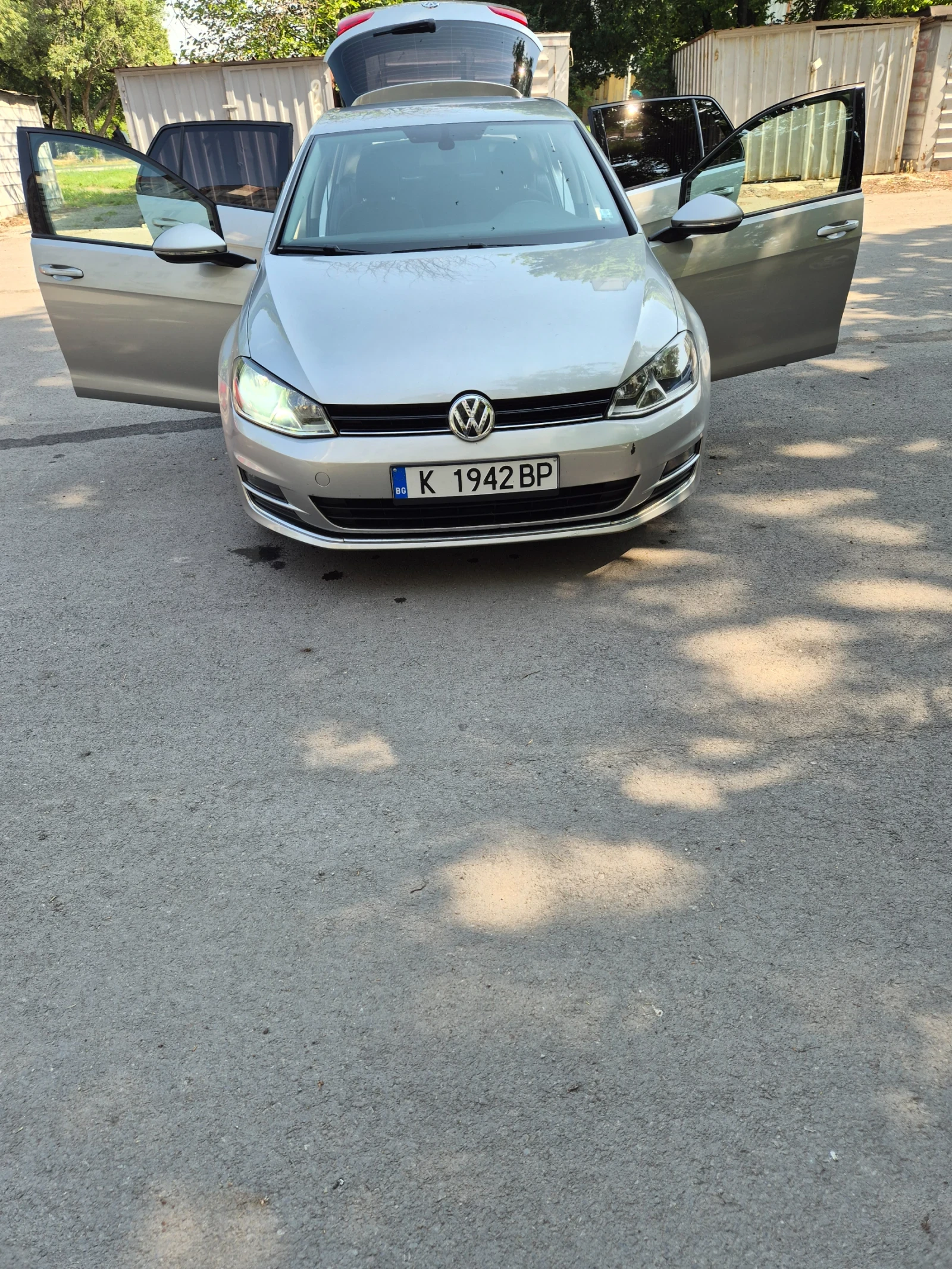 VW Golf 1.6-110к, снимка 2 - Автомобили и джипове - 55707100