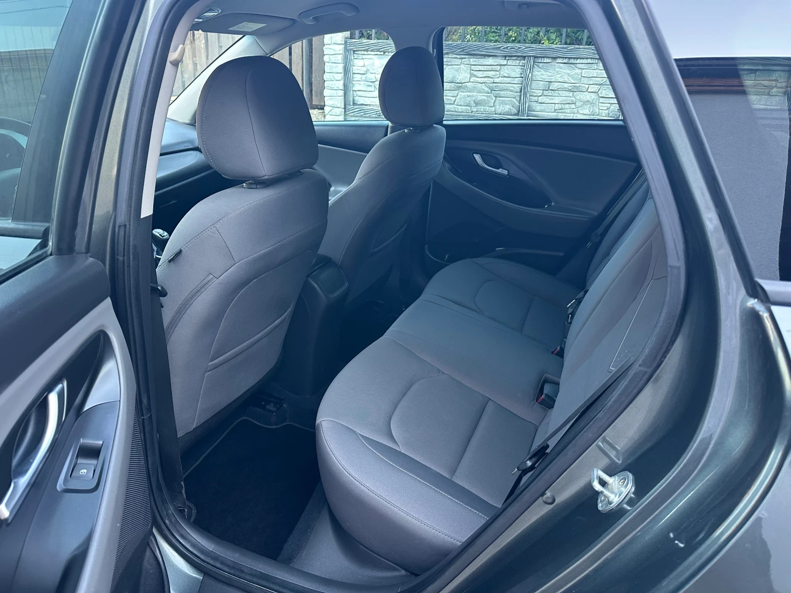 Hyundai I30 1.5-������-110�.� | Mobile.bg � ����������� 13
