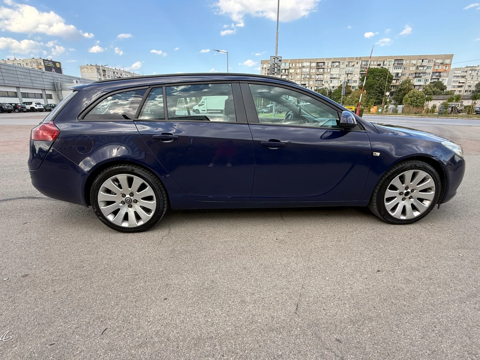 Opel Insignia 2.0 dizel, снимка 7 - Автомобили и джипове - 55930015