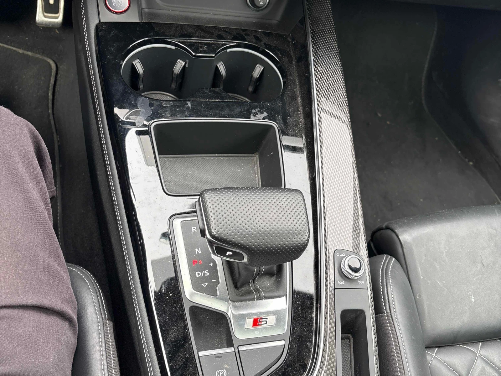 Audi S5  PROGRESSIV / ДИСТРОНИК / 360 / АМБИЕНТ, снимка 10 - Автомобили и джипове - 55938920