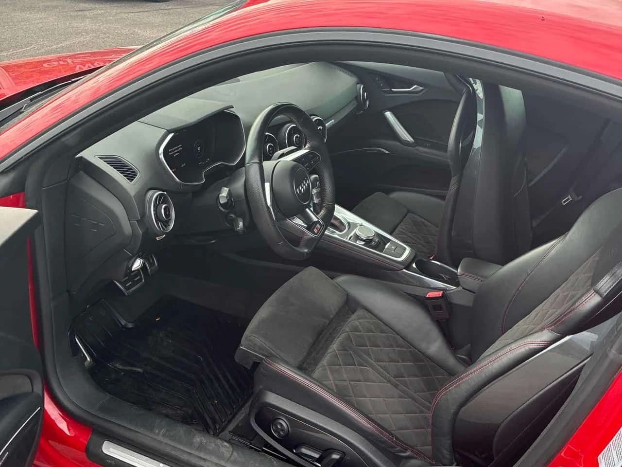 Audi Tt 45 TFSI quattro  CARFAX, снимка 5 - Автомобили и джипове - 56256332