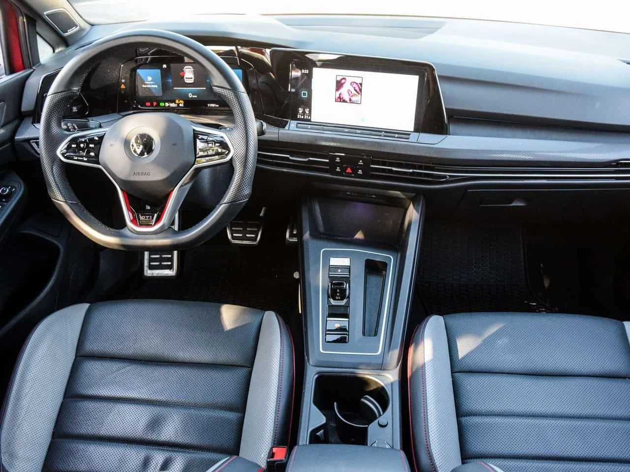 VW Golf * 2.0 Performance | Low KMS! | Recent Trade | DSG , снимка 16 - Автомобили и джипове - 56584705