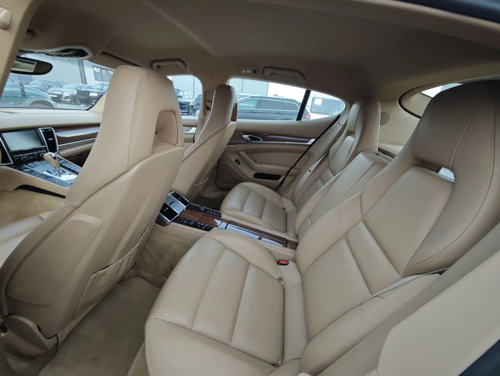 Porsche Panamera 3.6 300hp, снимка 10 - Автомобили и джипове - 56632102