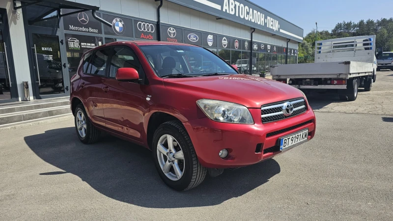 Toyota Rav4 D-4D 4х4 6SP-НАВИГАЦИЯ-КАМЕРА-ЛИЗИНГ, снимка 1 - Автомобили и джипове - 47217866