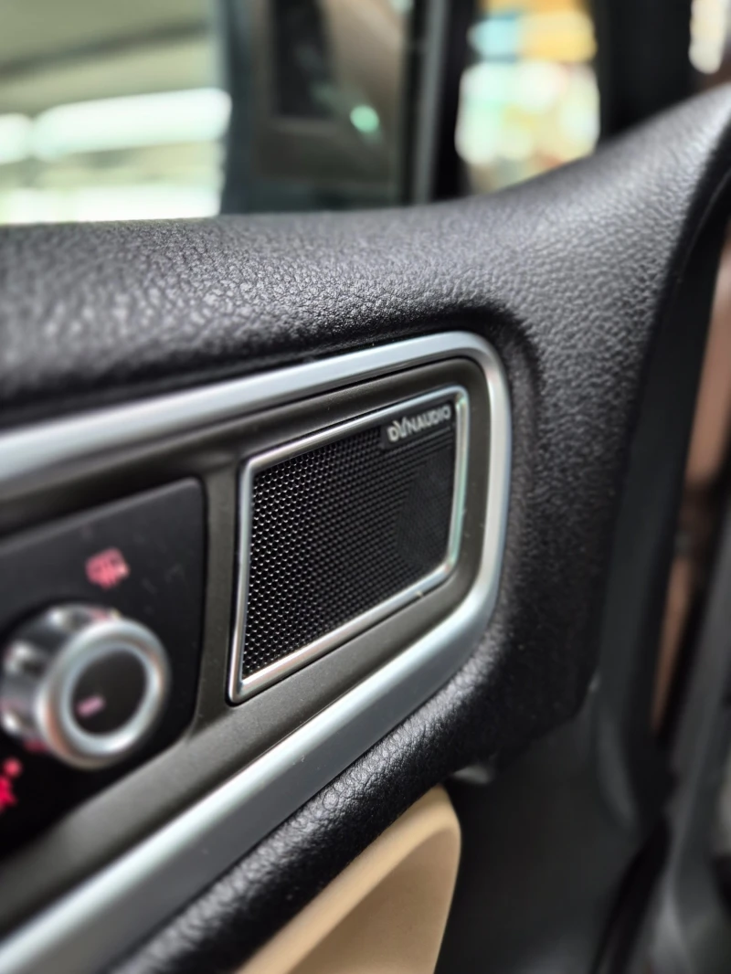 VW Touareg MAX FULL! НОВИ ВЕРИГИ! EXCLUSIVE! 245к.с., снимка 15 - Автомобили и джипове - 51688671