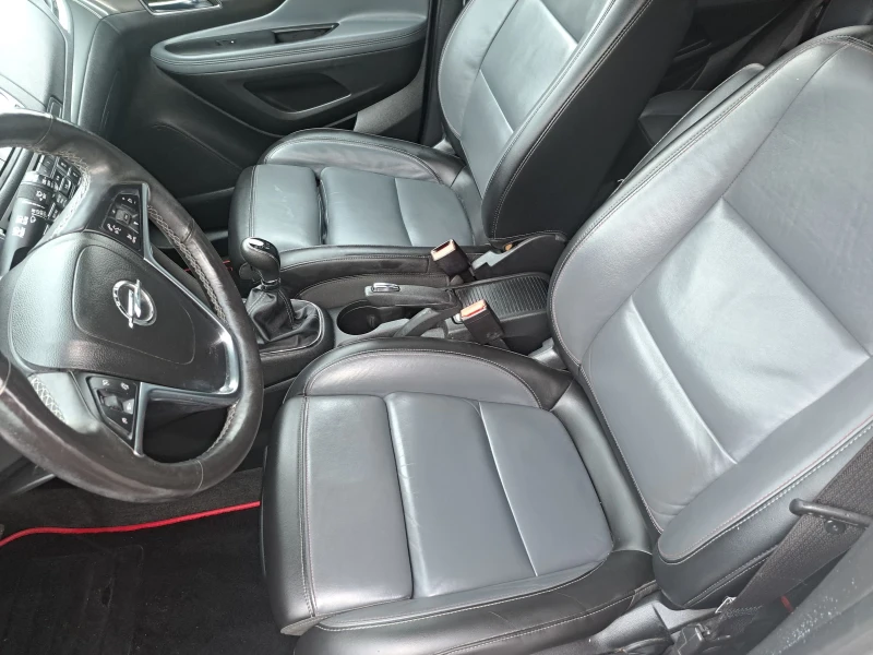 Opel Mokka 1.4, снимка 10 - Автомобили и джипове - 52311855