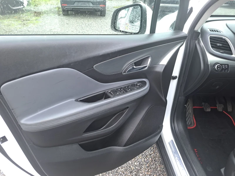 Opel Mokka 1.4, снимка 12 - Автомобили и джипове - 52311855