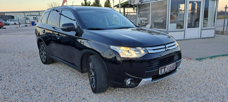 Mitsubishi Outlander 2.2D 4X4 7M Nav, снимка 3 - Автомобили и джипове - 52741320