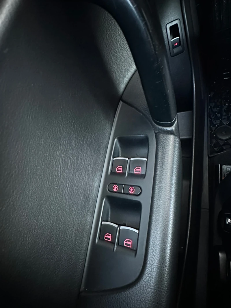 VW Touareg 4.2 TDI, снимка 13 - Автомобили и джипове - 52947244