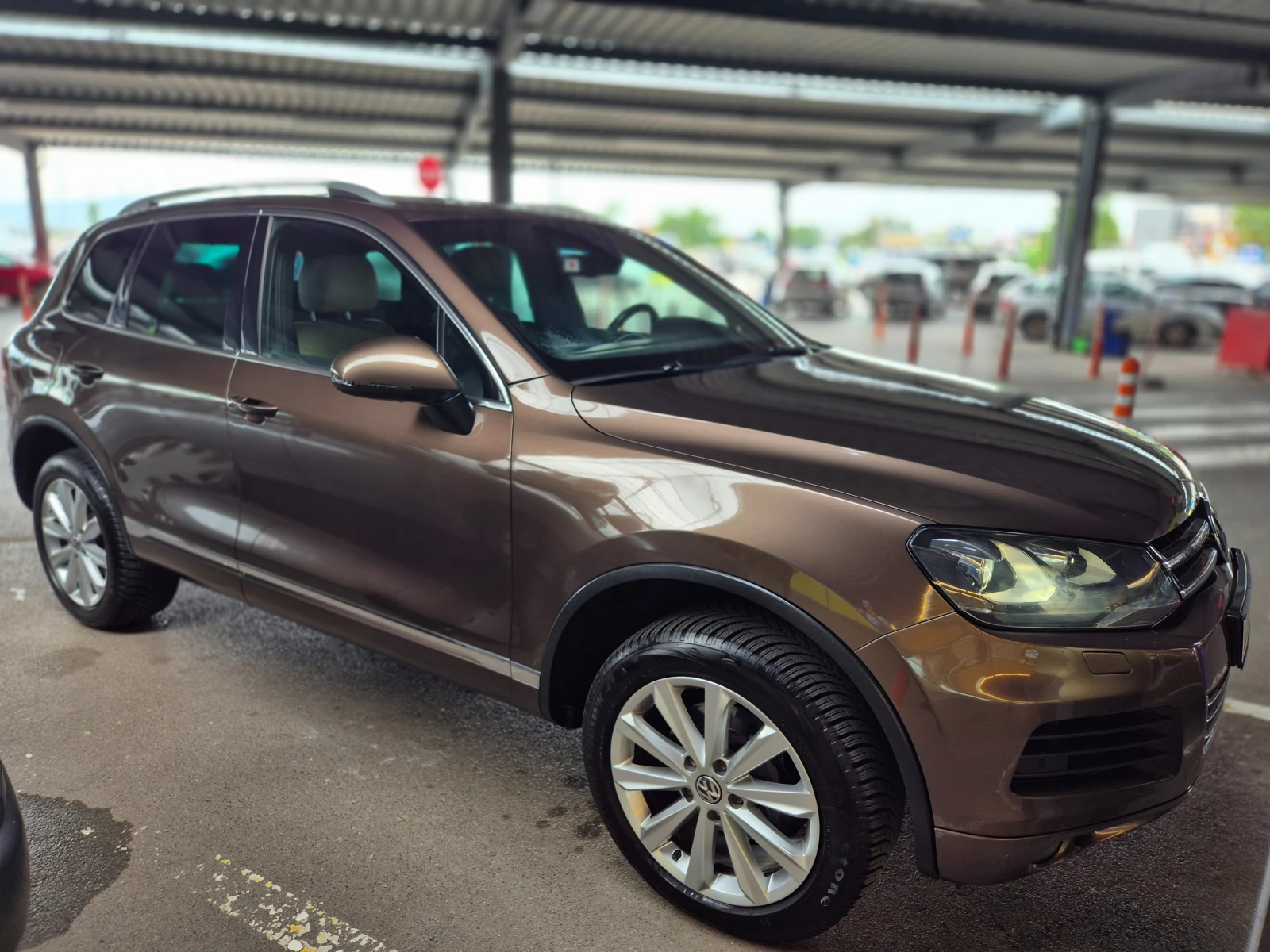 VW Touareg MAX FULL! НОВИ ВЕИРИГИ! EXCLUSIVE! 245к.с. - изображение 3