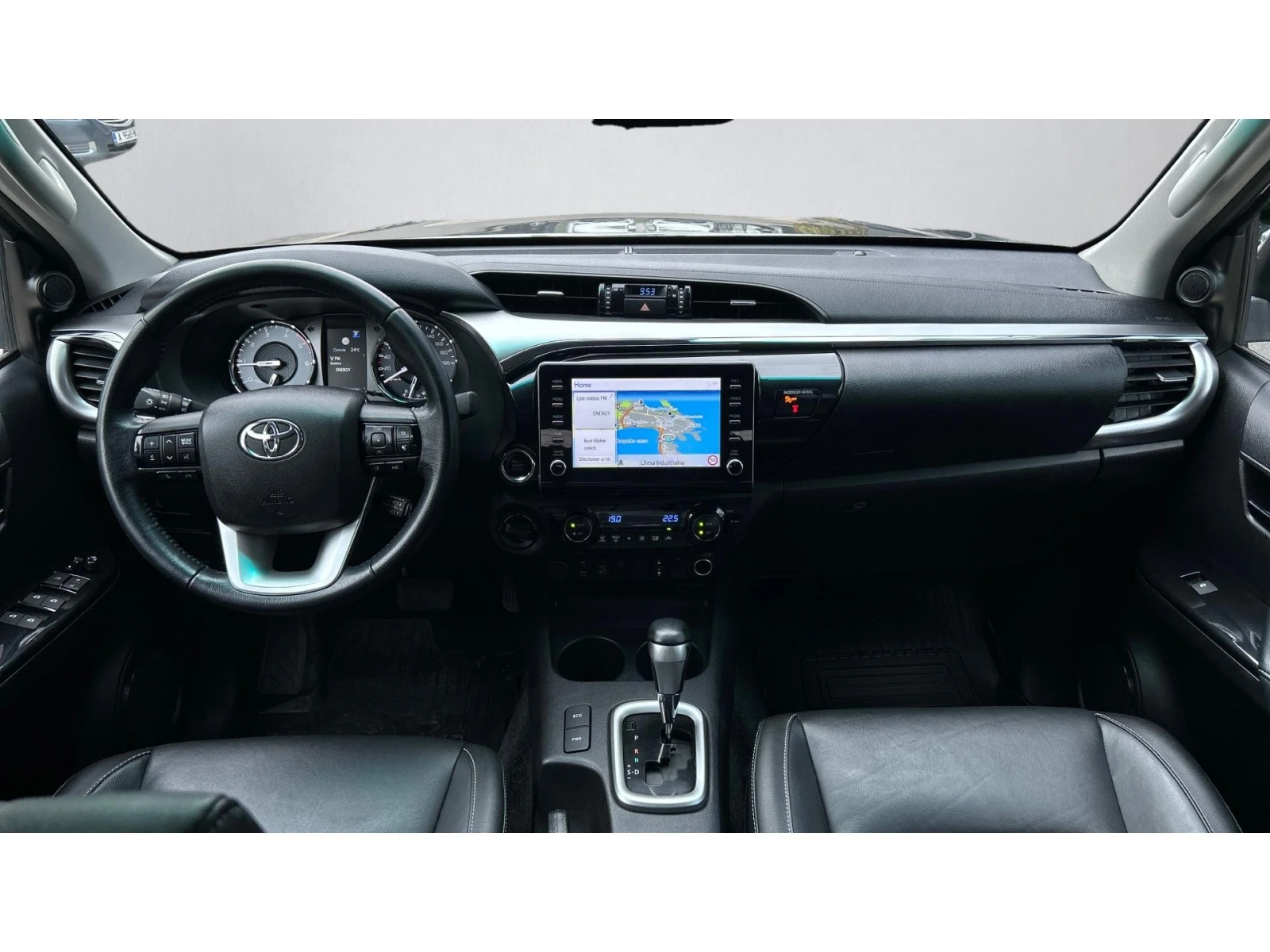 Toyota Hilux Месечна вноска от 1257 лв. - изображение 8