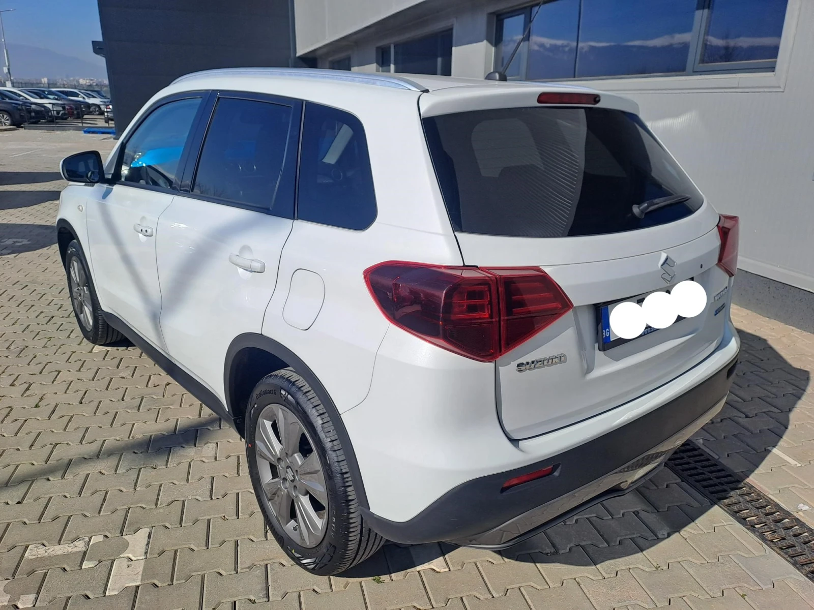 Suzuki Vitara 1.5 GL+ FULL HYBRID 4X4 AUTOMATIC AGS, снимка 6 - Автомобили и джипове - 53829562