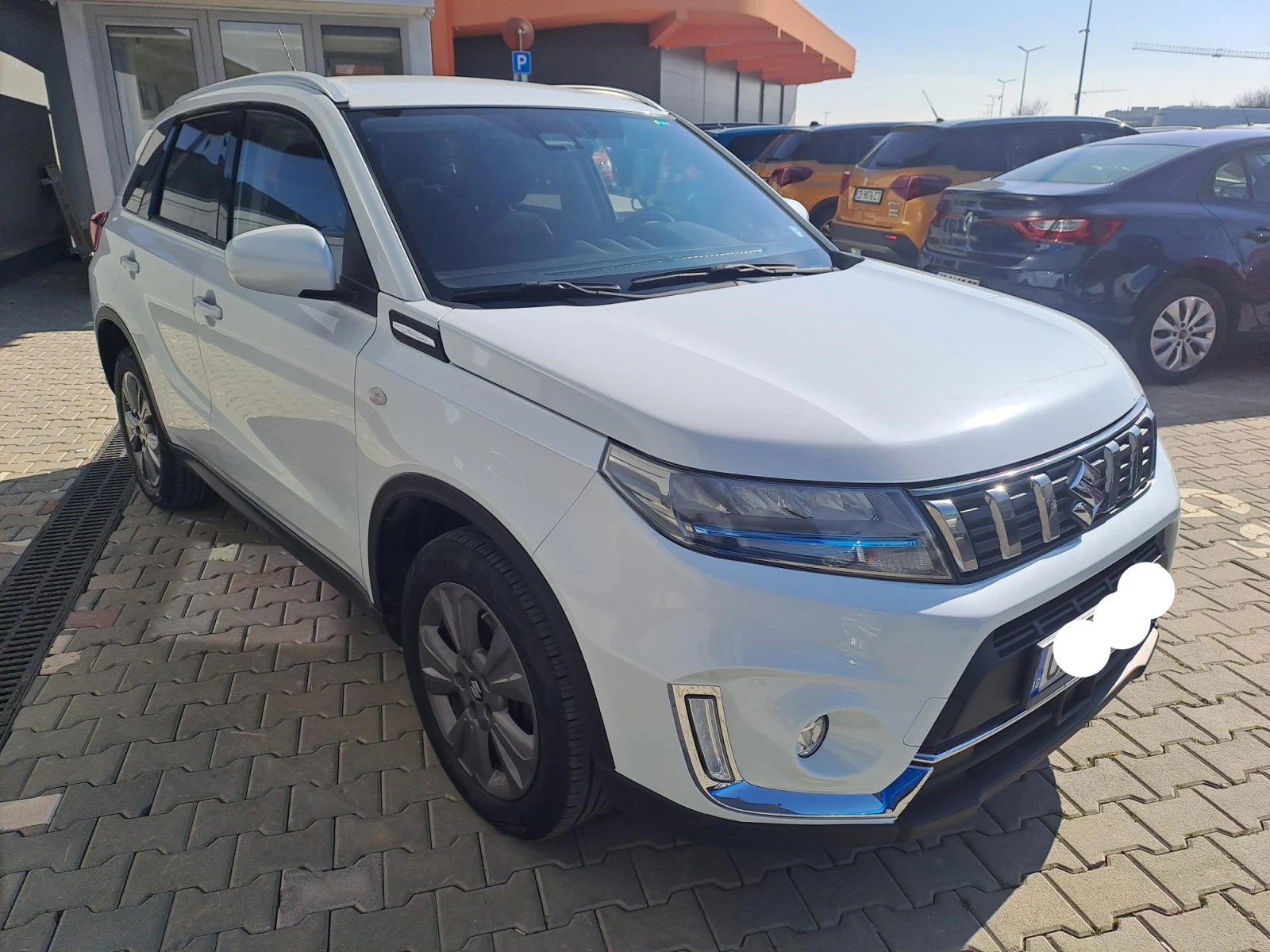 Suzuki Vitara 1.5 GL+ FULL HYBRID 4X4 AUTOMATIC AGS, снимка 3 - Автомобили и джипове - 53829562