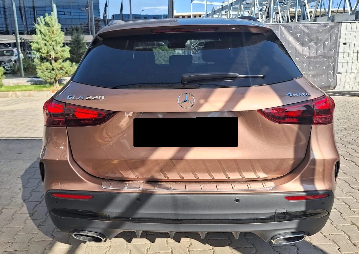 Mercedes-Benz GLA 220 4MATIC AMG-Line OFFROAD - PACKAGE, снимка 4 - Автомобили и джипове - 53999850