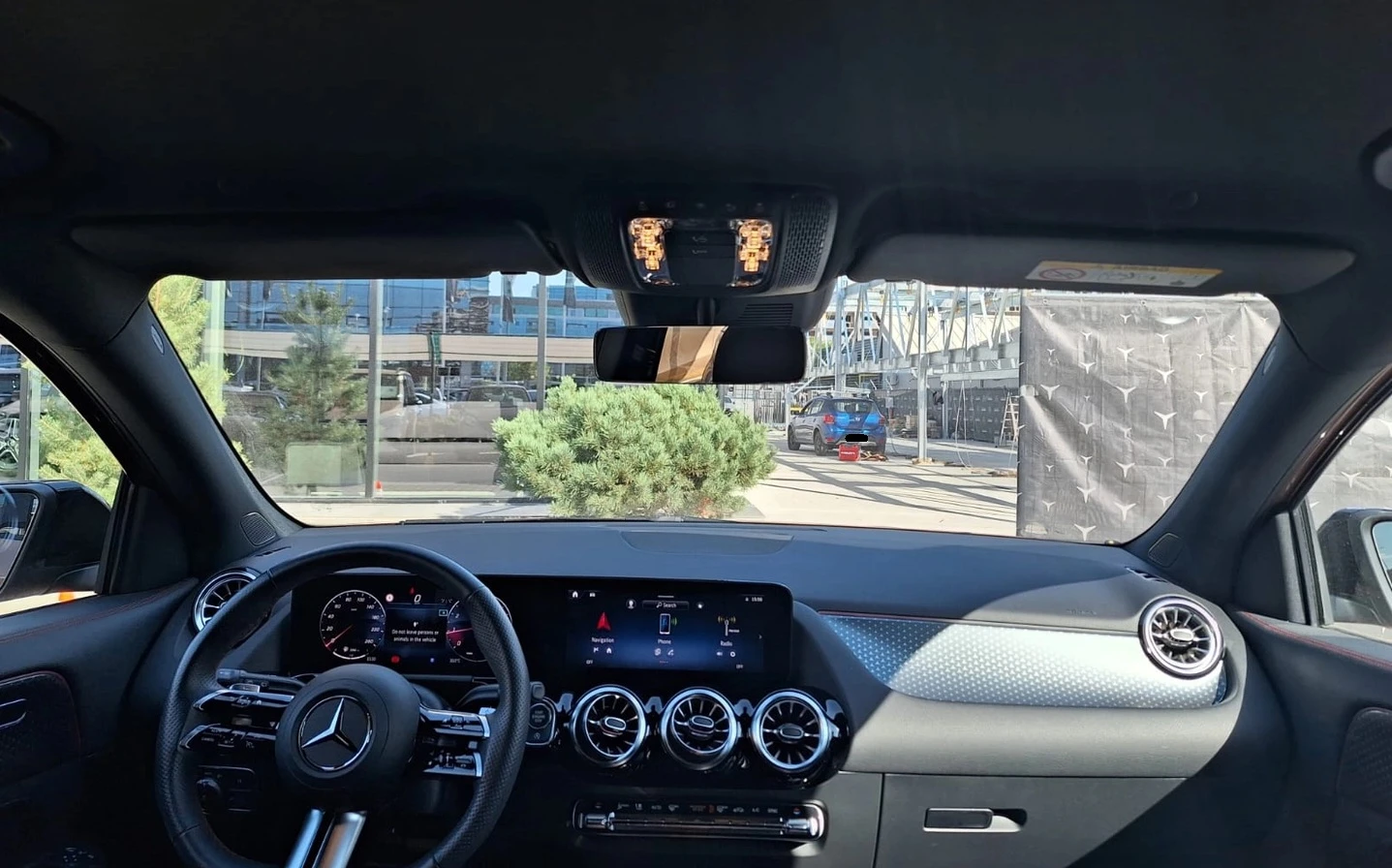 Mercedes-Benz GLA 220 4MATIC AMG-Line OFFROAD - PACKAGE, снимка 5 - Автомобили и джипове - 53999850