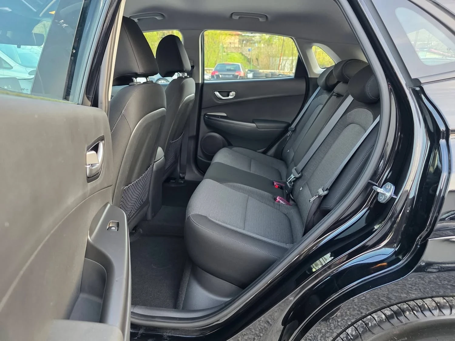 Hyundai Kona 39KW 136K.C. / 43000KM / ФЕЙСЛИФТ 2023 ГОДИНА /, снимка 9 - Автомобили и джипове - 54625218