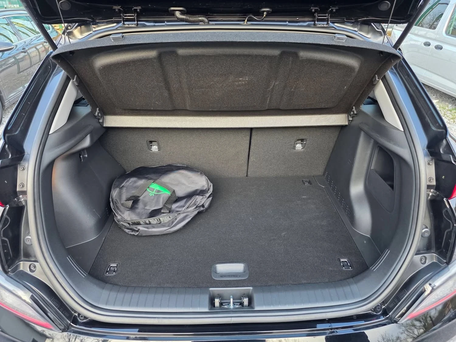 Hyundai Kona 39KW 136K.C. / 43000KM / ФЕЙСЛИФТ 2023 ГОДИНА /, снимка 15 - Автомобили и джипове - 54625218