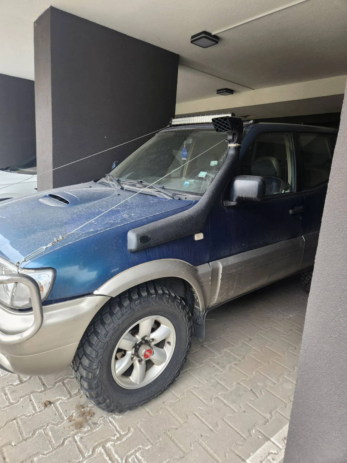 Nissan Terrano, снимка 2 - Автомобили и джипове - 54878000