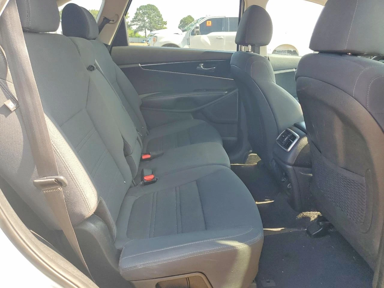 Kia Sorento 2.4l Lx, снимка 11 - Автомобили и джипове - 54914181