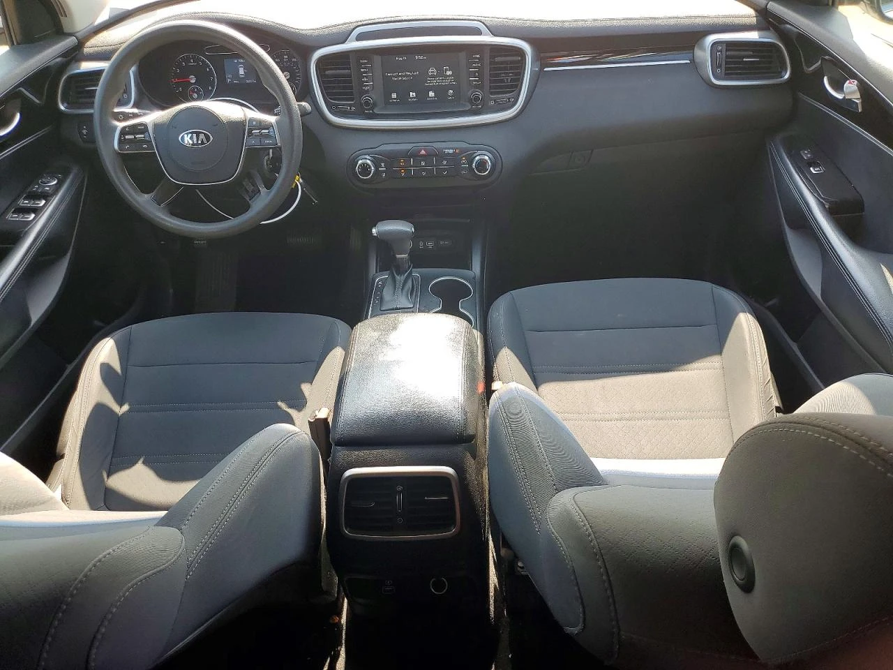 Kia Sorento 2.4l Lx, снимка 8 - Автомобили и джипове - 54914181