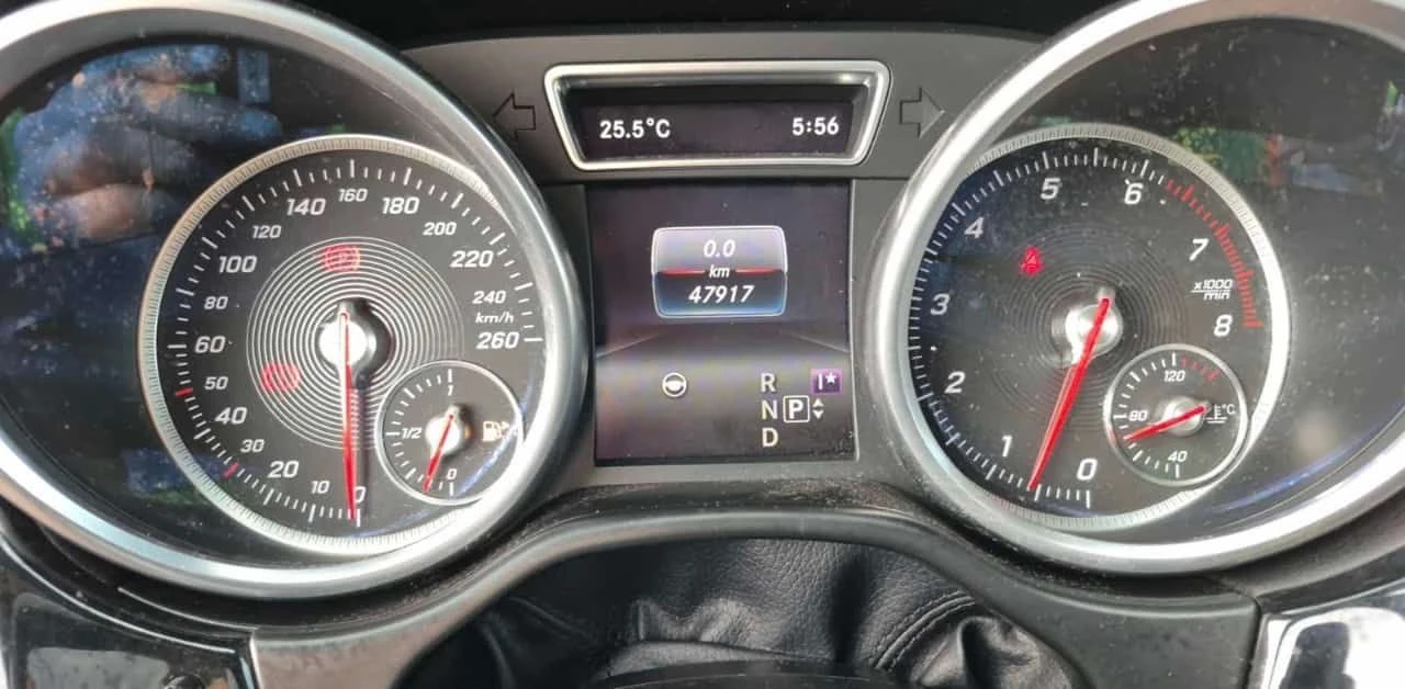 Mercedes-Benz GLE 400  * CARFAX * ОПЦИЯ ЗА ФИНАНСИРАНЕ, снимка 12 - Автомобили и джипове - 55468431