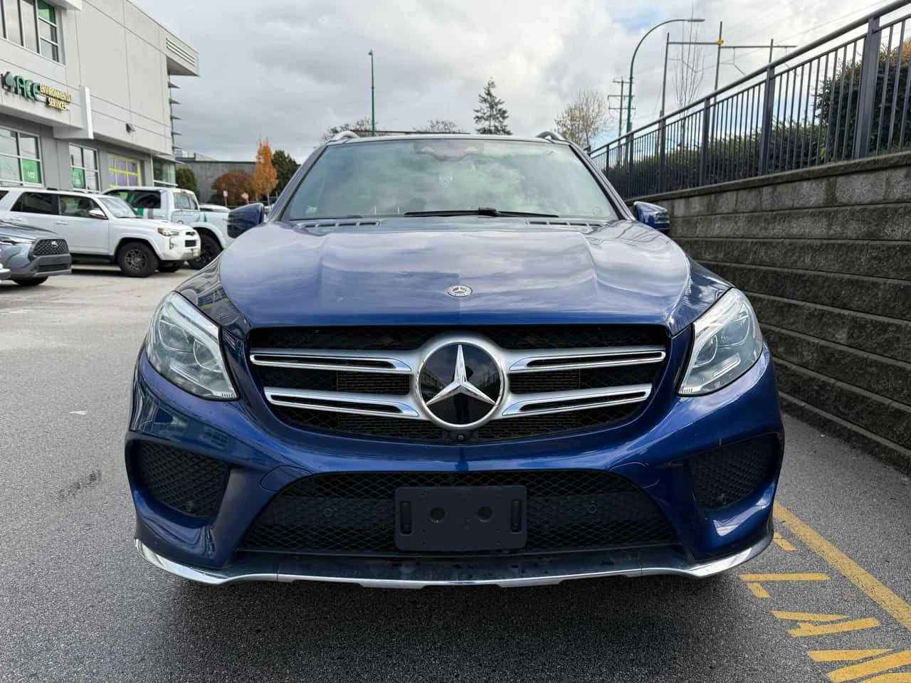 Mercedes-Benz GLE 400  * CARFAX * ОПЦИЯ ЗА ФИНАНСИРАНЕ, снимка 6 - Автомобили и джипове - 55468431