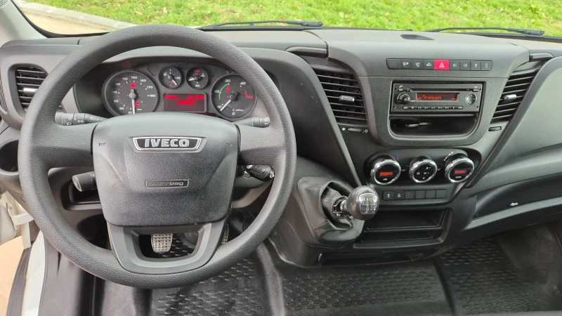 Iveco Daily 35c15* 3.0HPI* КЛИМАТРОНИК* БОРД* ШВЕЙЦАРИЯ* , снимка 12 - Бусове и автобуси - 52552369