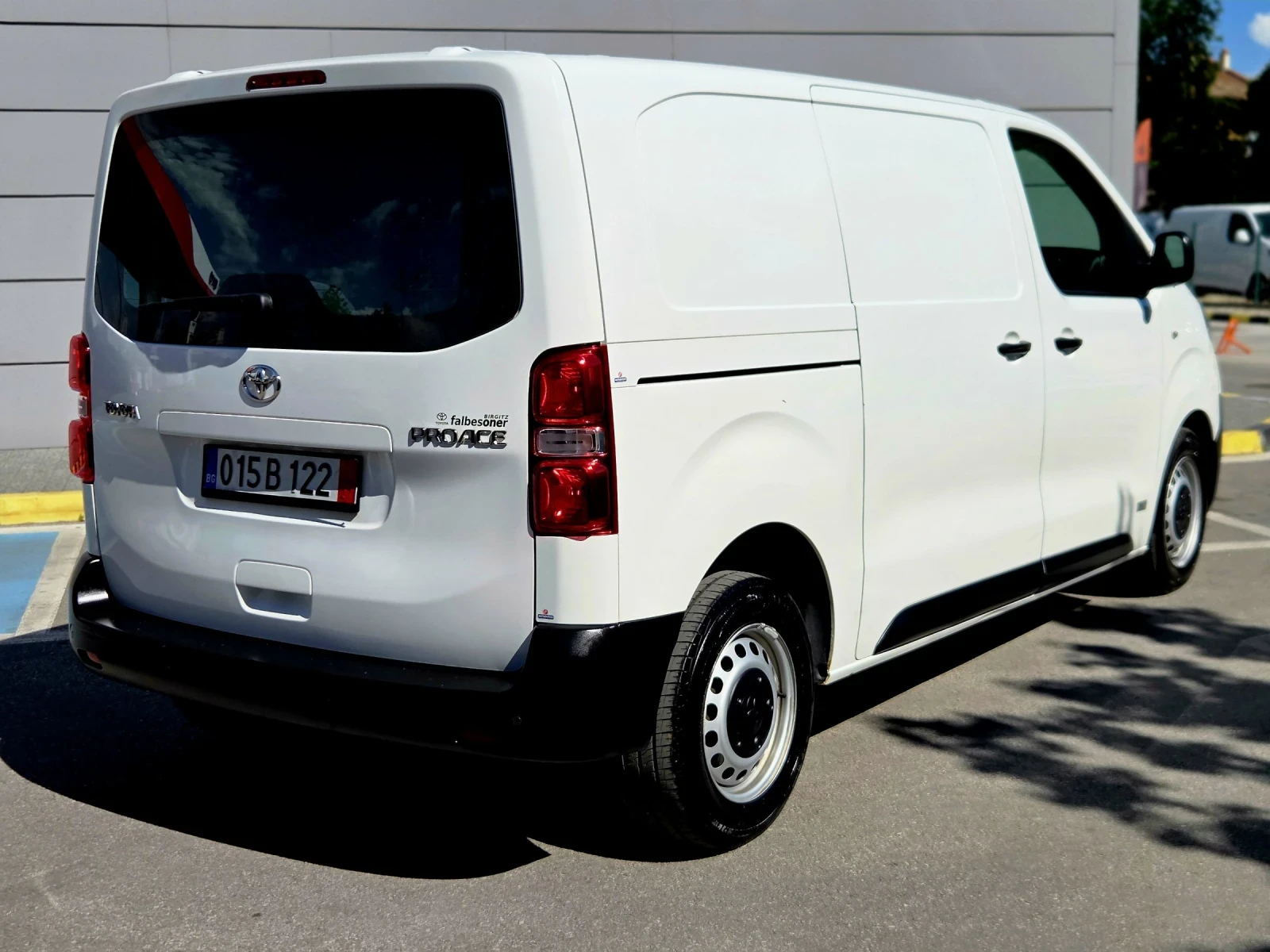 Toyota Proace 2.0d | Mobile.bg � ����������� 3