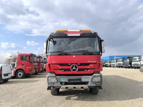 Mercedes-Benz Actros 3355 V8 6X6 HIAB 211 EP-5 HIPRO, снимка 2