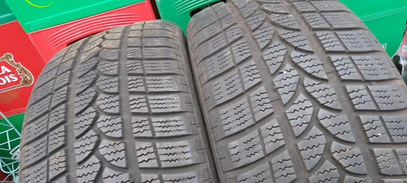 Гуми Зимни 225/50R17, снимка 2 - Гуми и джанти - 30949889