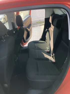 Peugeot 208, снимка 6