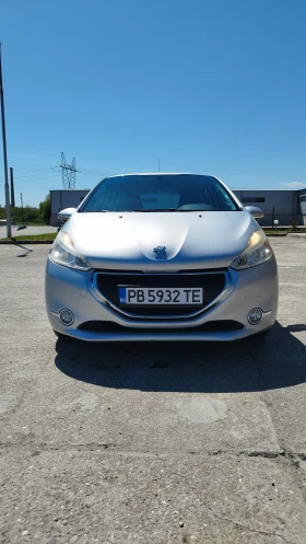 Peugeot 208 1.6eHDI, снимка 1