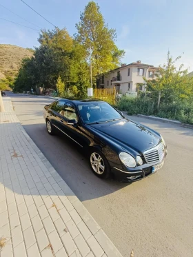Mercedes-Benz E 220, снимка 3