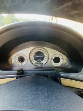 Mercedes-Benz E 220, снимка 9
