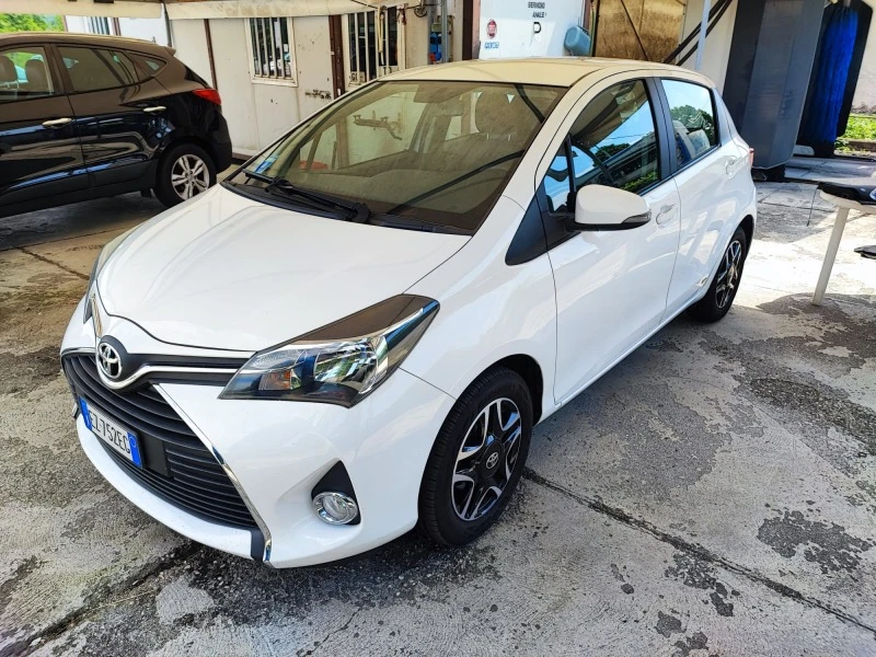 Toyota Yaris Италия, снимка 1 - Автомобили и джипове - 40997853