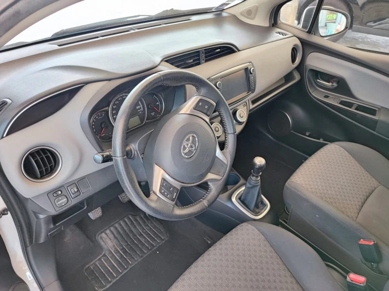 Toyota Yaris Италия, снимка 5 - Автомобили и джипове - 40997853