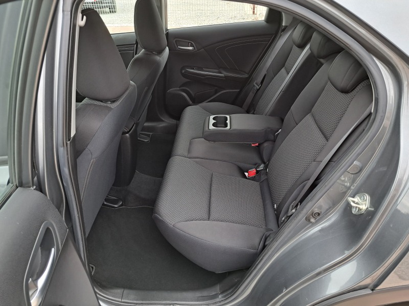 Honda Civic 1.6 I-DTEC-Sport-Navi-Camera-Подгрев, снимка 8 - Автомобили и джипове - 44117009