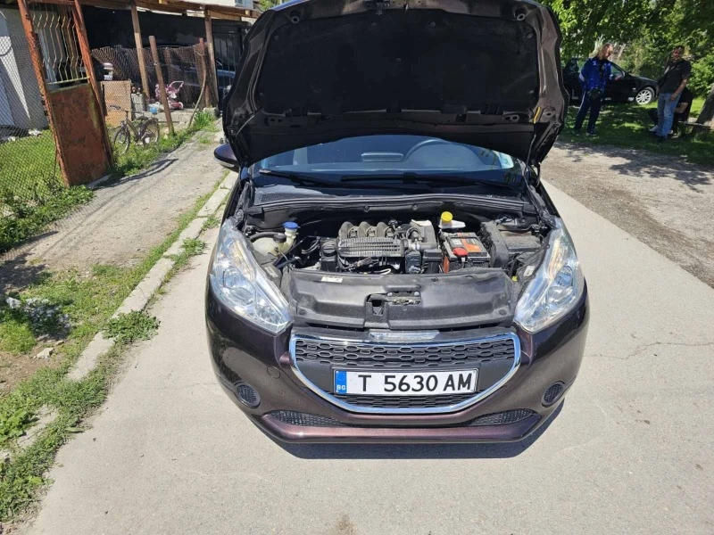 Peugeot 208 1.2 vti, снимка 7 - Автомобили и джипове - 46556979