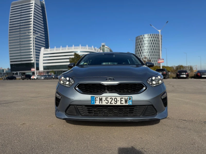 Kia Ceed 1.6CRDI-AUTOMATIC-NAVI-FACELIFT-камера, снимка 8 - Автомобили и джипове - 47535834