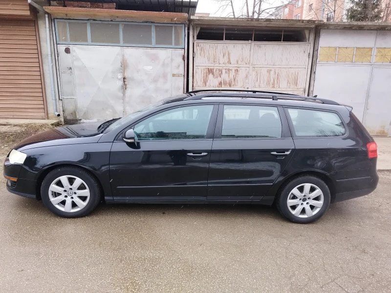 VW Passat 1.6 TDI, снимка 3 - Автомобили и джипове - 49155227