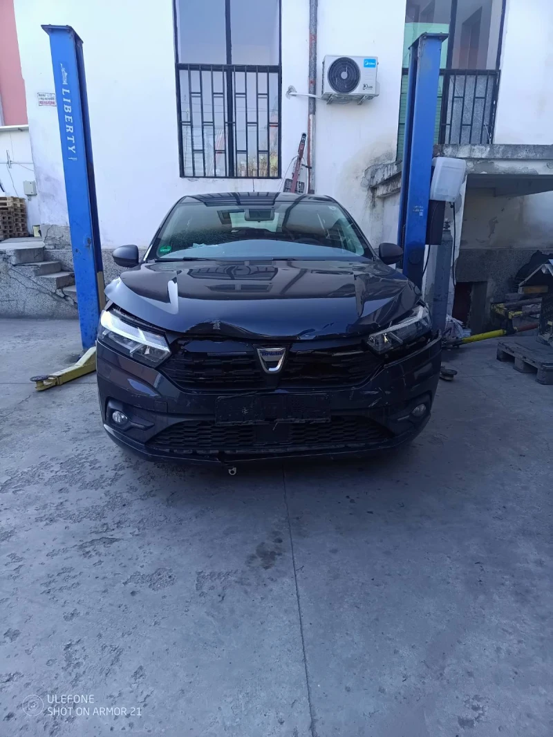 Dacia Sandero Газ-Бензин, снимка 2 - Автомобили и джипове - 49347046