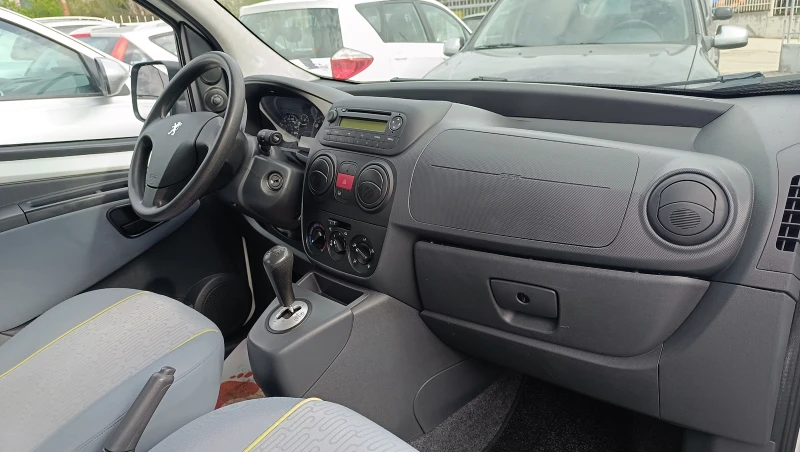 Peugeot Bipper 1.4HDi Aut., снимка 9 - Автомобили и джипове - 49933163