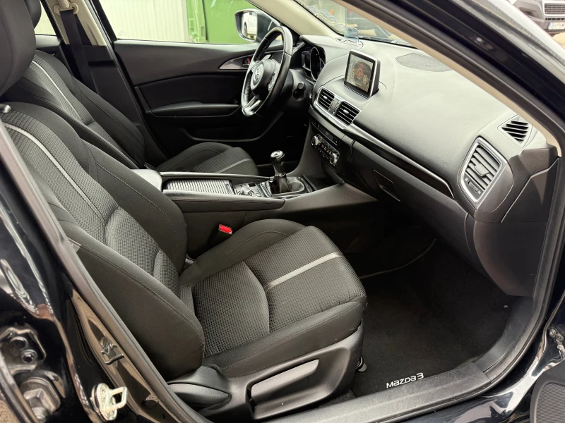 Mazda 3 SKYACTIV technology+ Бензин+ Камера+ Xnenon, снимка 11 - Автомобили и джипове - 50617105
