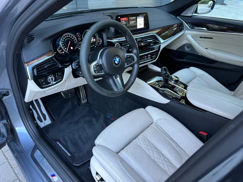 BMW 540 M Performance / B&W / Distronic / Head up / Xdrive, снимка 9 - Автомобили и джипове - 51810950