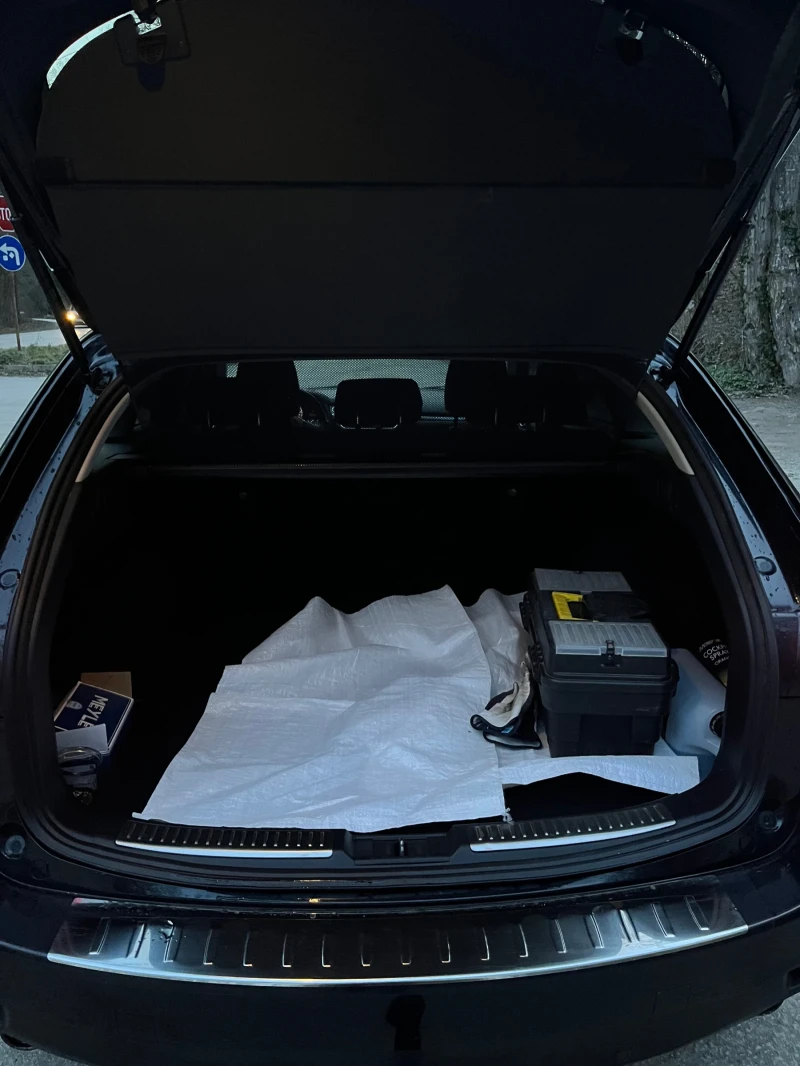 Mazda 6 2.2 Avtomat , снимка 7 - Автомобили и джипове - 52883769