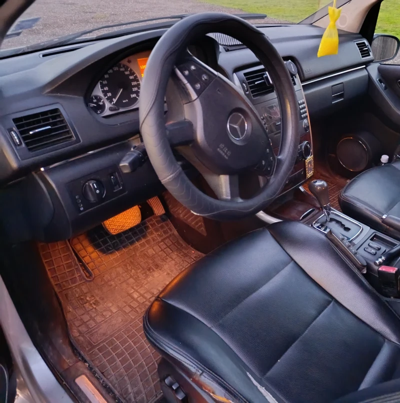Mercedes-Benz B 180 1.8 , снимка 2 - Автомобили и джипове - 52561285