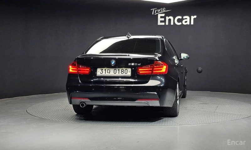 BMW 320, снимка 4 - Автомобили и джипове - 52753171