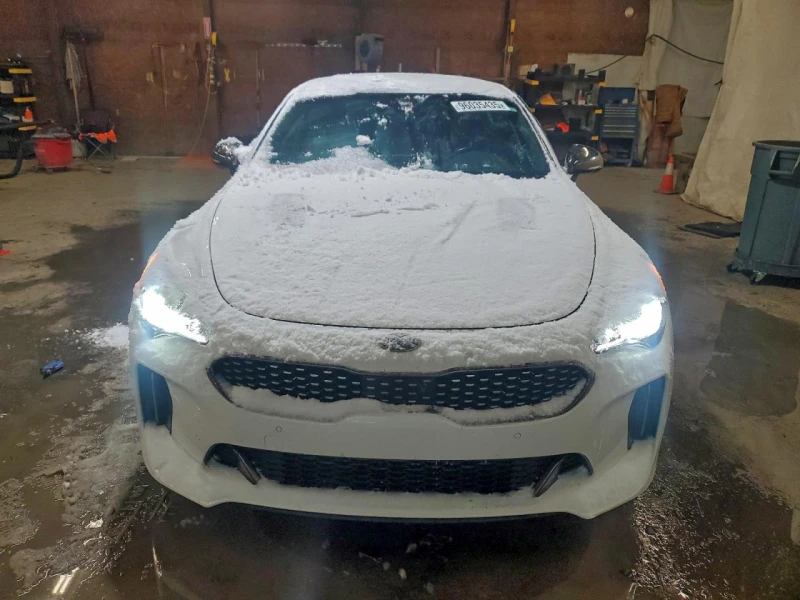 Kia Stinger GT2/ФИНАНСИРАНЕ ОТ 470 ЛВ НА МЕСЕЦ, снимка 5 - Автомобили и джипове - 53034394