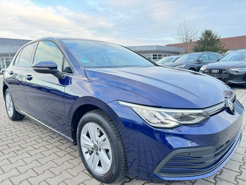 VW Golf 2.0TDI* LED* NAVI* CAM* DISTR* CARPLAY* , снимка 2 - Автомобили и джипове - 53452636