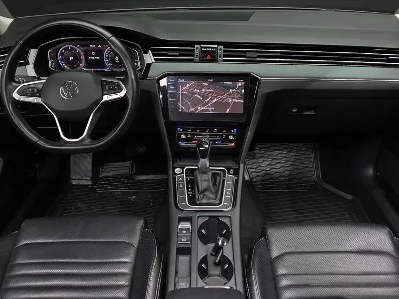 VW Passat, снимка 7 - Автомобили и джипове - 56687997